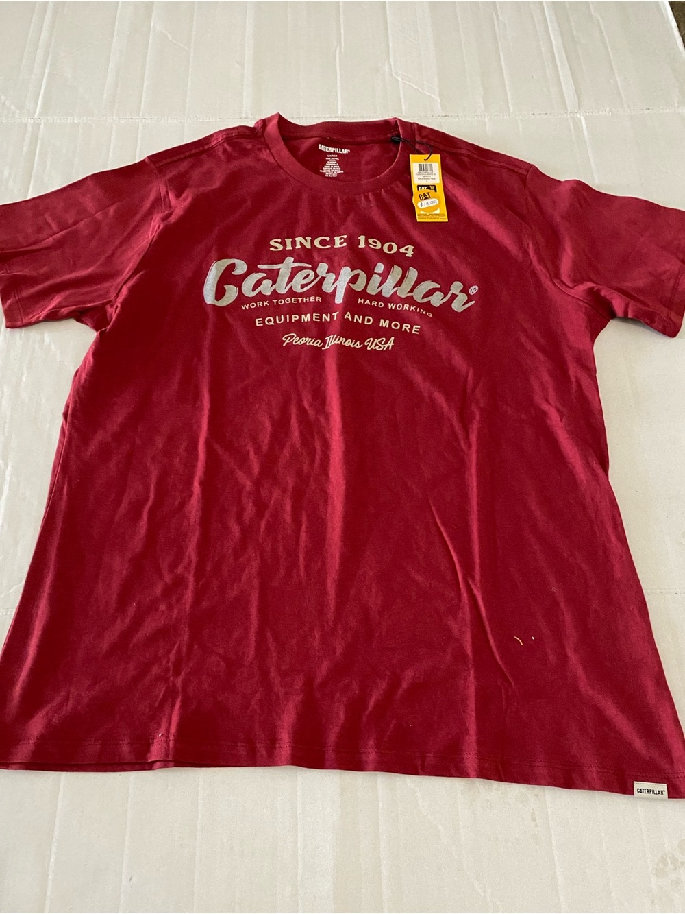 Caterpillar Men's Red Logo Crew Neck T-Shirt Size Large NWT